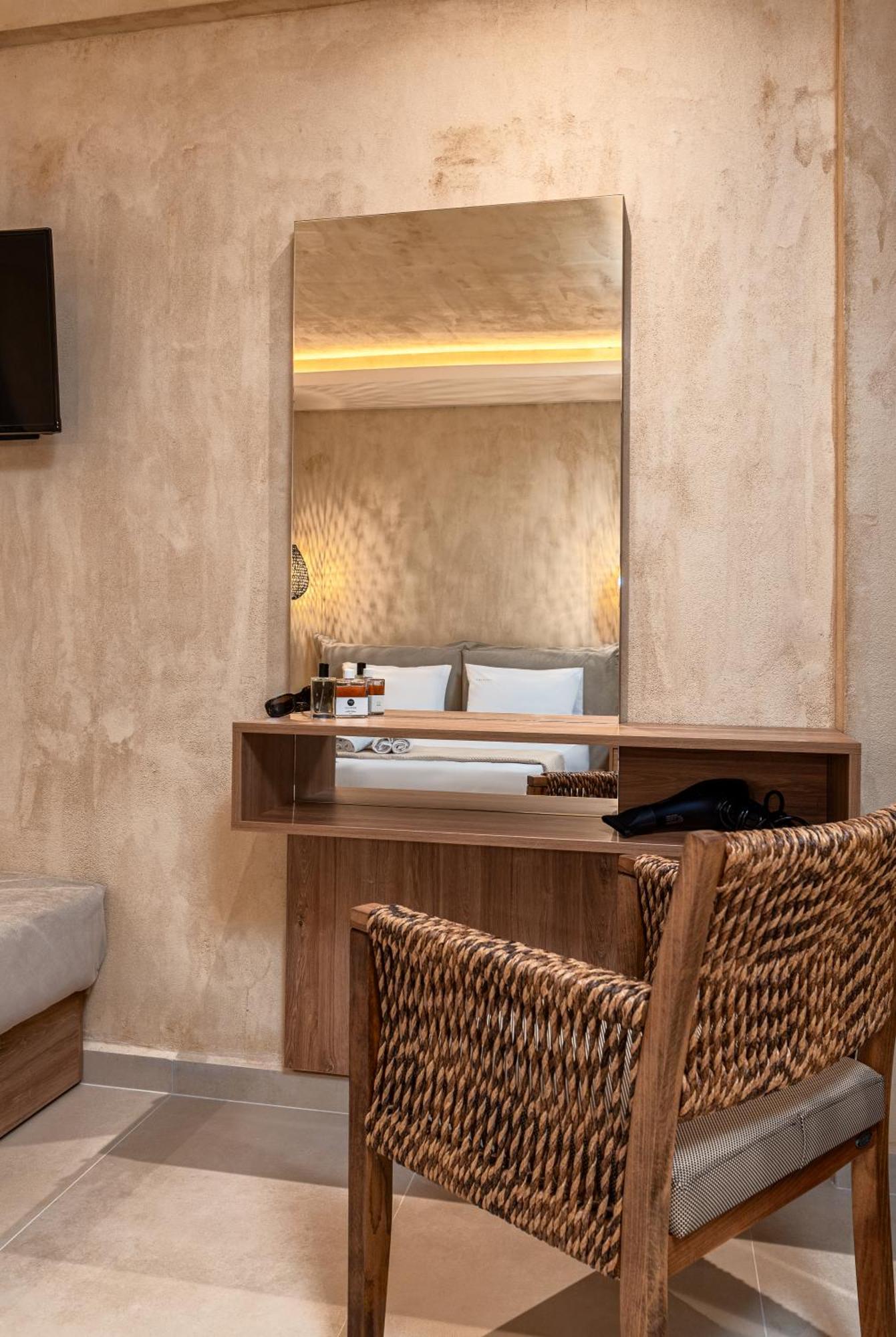 Odyssey Accommodation Пефкохори Экстерьер фото
